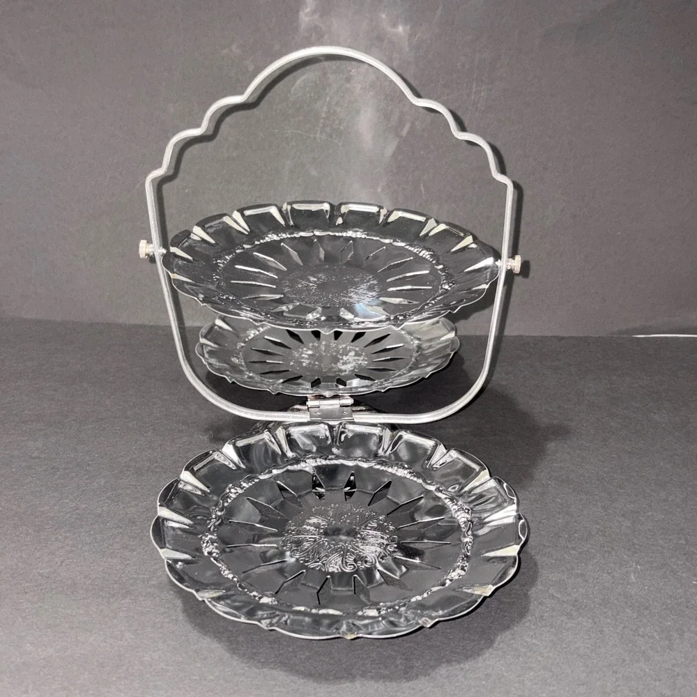 Vtg 3-Tier Folding Metal Tray Platter MCM Lace Clamshell Filigree Scalloped
